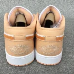 Air Jordan 1 Low DC0774 801 (3)